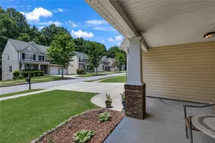 2511 Southhaven Ln, Buford, GA 30519 - Photo 6