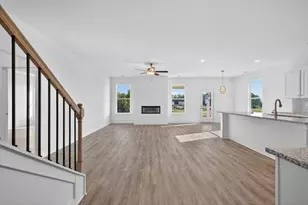 370 Crimson Feather Dr, Jefferson, GA 30549 - Photo 10