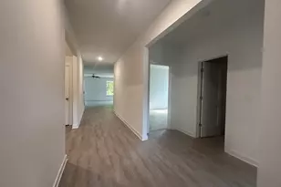 370 Crimson Feather Dr, Jefferson, GA 30549 - Photo 2