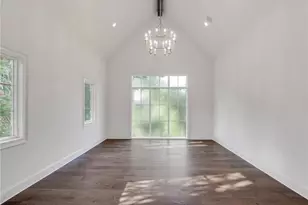 228 Thomas Cir, Roswell, GA 30075 - Photo 26