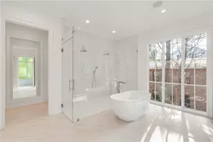 228 Thomas Cir, Roswell, GA 30075 - Photo 28