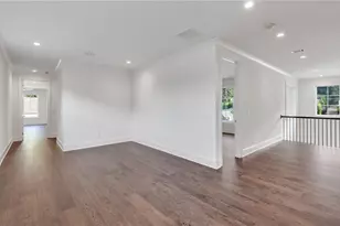 228 Thomas Cir, Roswell, GA 30075 - Photo 32