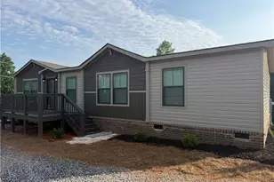 654 Robertson Loop Rd, Clarkesville, GA 30523 - Photo 1