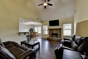 82 Lake Point Ct, Jefferson, GA 30549 - Photo 6