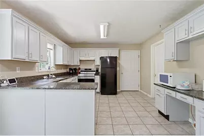 1545 Smoke Hill Drive NE, Hoschton, GA 30548 - Photo 10