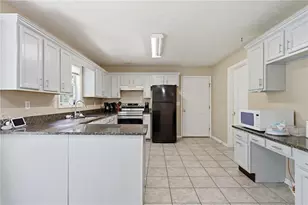 1545 Smoke Hill Dr NE, Hoschton, GA 30548 - Photo 10