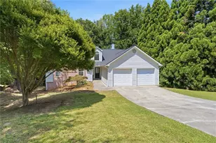 1545 Smoke Hill Dr NE, Hoschton, GA 30548 - Photo 2