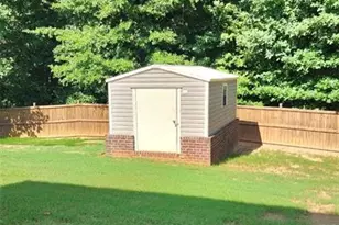 4050 Madison Acres Dr, Locust Grove, GA 30248 - Photo 8