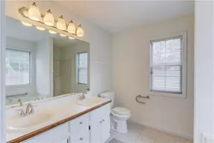 2292 Red Rose Ln, Loganville, GA 30052 - Photo 10