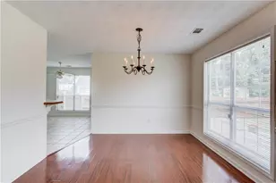 2292 Red Rose Ln, Loganville, GA 30052 - Photo 4