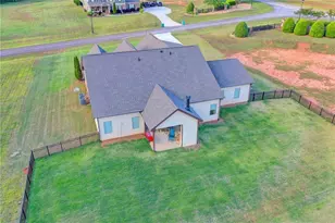 47 Emmaline Ln, Jefferson, GA 30549 - Photo 36