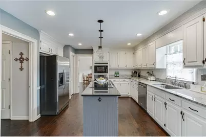 1331 Lakeshore Drive, Snellville, GA 30078 - Photo 14