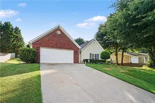 283 Natchez Cir, Winder, GA 30680 - Photo 2
