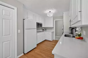 1074 Westchester Dr SW, Lilburn, GA 30047 - Photo 16