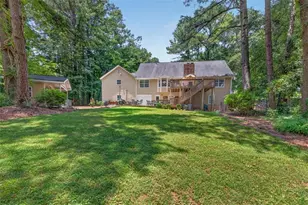 1074 Westchester Dr SW, Lilburn, GA 30047 - Photo 70