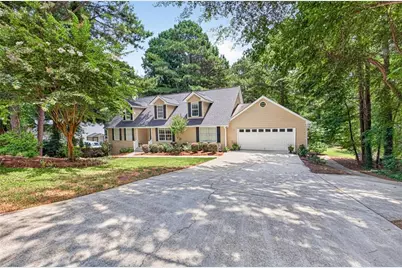1074 Westchester Drive SW, Lilburn, GA 30047 - Photo 2