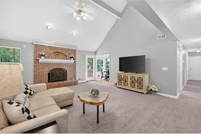 1074 Westchester Drive SW, Lilburn, GA 30047 - Photo 6