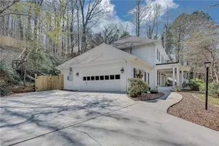 2299 Tristan Cir NE, Atlanta, GA 30345 - Photo 2