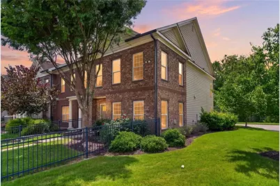 920 Westmoreland Circle NW, Atlanta, GA 30318 - Photo 2