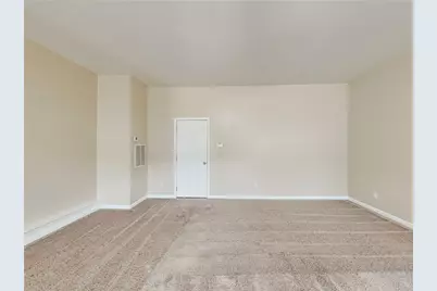 618 Maltese Drive, Atlanta, GA 30349 - Photo 4
