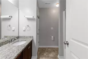 411 Bandelier Cir, Hampton, GA 30228 - Photo 8
