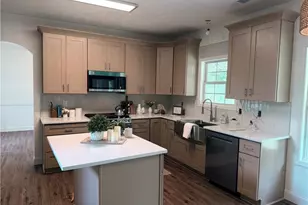 245 Winchester Dr, Covington, GA 30016 - Photo 6