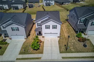 81 Mead Ct, Hoschton, GA 30548 - Photo 2