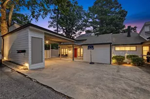 5019 Highland Club Dr, Marietta, GA 30068 - Photo 2