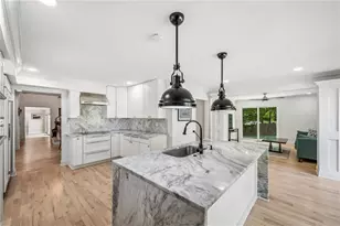 2211 Hill Park Ct, Decatur, GA 30033 - Photo 2