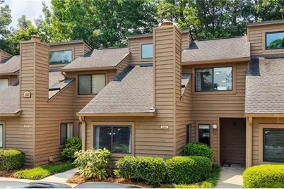 304 Parkaire Crossing, Marietta, GA 30068 - Photo 2
