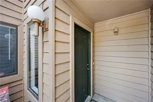 304 Parkaire Crossing, Marietta, GA 30068 - Photo 4