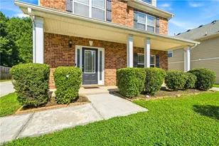 9 Matador Way, Newnan, GA 30263 - Photo 2
