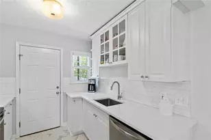 885 Briarcliff Rd NE, Atlanta, GA 30306 - Photo 2