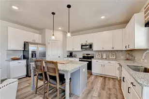 305 Rodeo Dr, Auburn, GA 30011 - Photo 14