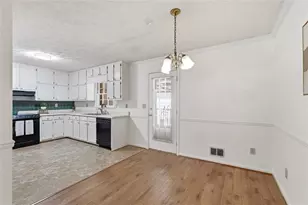 2160 Logan Dr, Jonesboro, GA 30236 - Photo 12