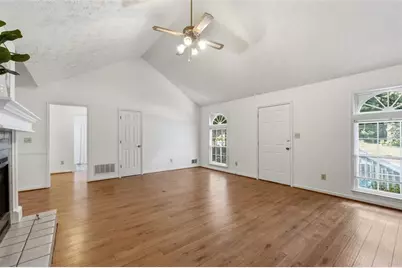 2160 Logan Drive, Jonesboro, GA 30236 - Photo 10