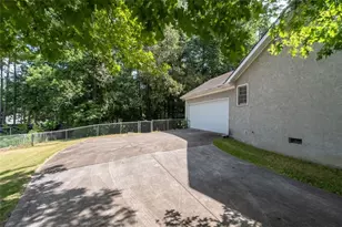 2160 Logan Dr, Jonesboro, GA 30236 - Photo 6