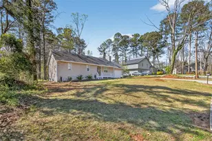 1436 Sage Brook Ct, Lawrenceville, GA 30043 - Photo 4