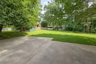 4200 Weston Dr, Lilburn, GA 30047 - Photo 6