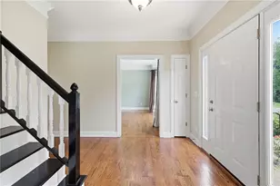 4713 Bedford Glenn, Flowery Branch, GA 30542 - Photo 2