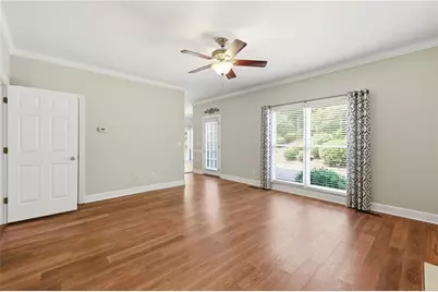 4713 Bedford Glenn, Flowery Branch, GA 30542 - Photo 10