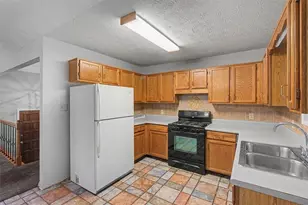 380 N Victoria Rd, Woodstock, GA 30189 - Photo 16