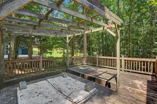 380 N Victoria Rd, Woodstock, GA 30189 - Photo 36