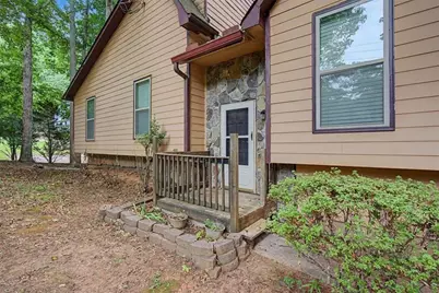 380 N Victoria Road, Woodstock, GA 30189 - Photo 6
