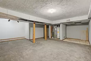 380 N Victoria Rd, Woodstock, GA 30189 - Photo 32
