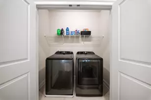 1829 La Dawn Ln, Atlanta, GA 30318 - Photo 38