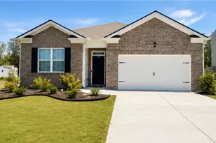 32 Oak Leaf Rd, Dallas, GA 30132 - Photo 1