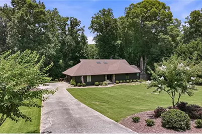 143 Woodlake Drive, Gainesville, GA 30506 - Photo 2