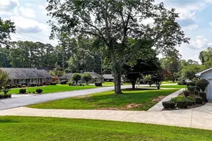 1256 Longwood Dr SW, Marietta, GA 30008 - Photo 10