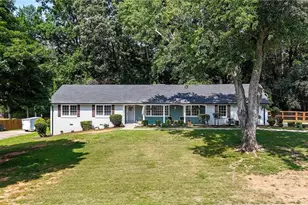 1256 Longwood Dr SW, Marietta, GA 30008 - Photo 4